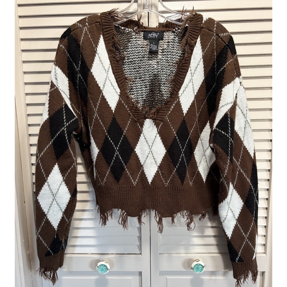 Just Polly‎ Argyle Knit Crop Sweater V Neck Long Sleeve Size Large Soft Fray Hem
